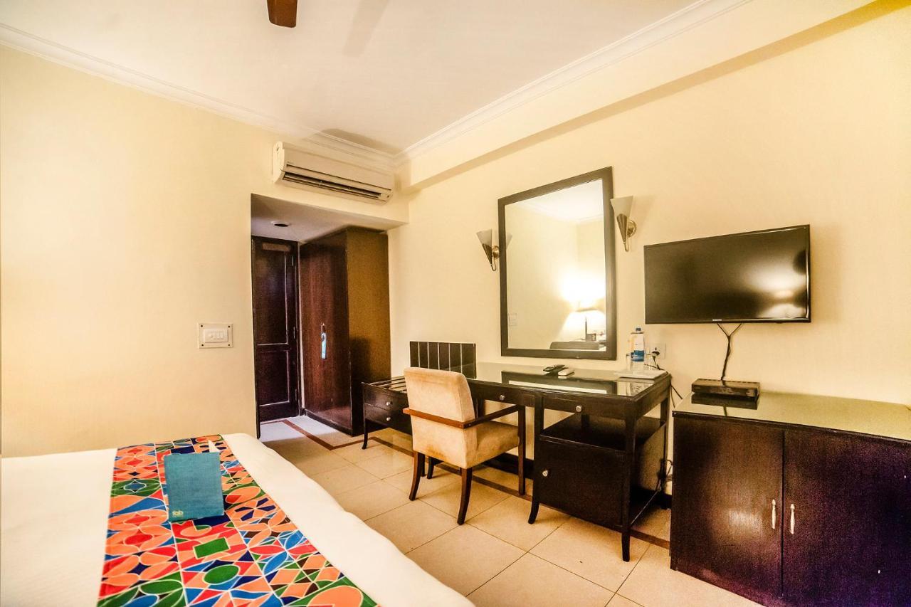 The Bmk Hotel Greater Kailash Делі Екстер'єр фото