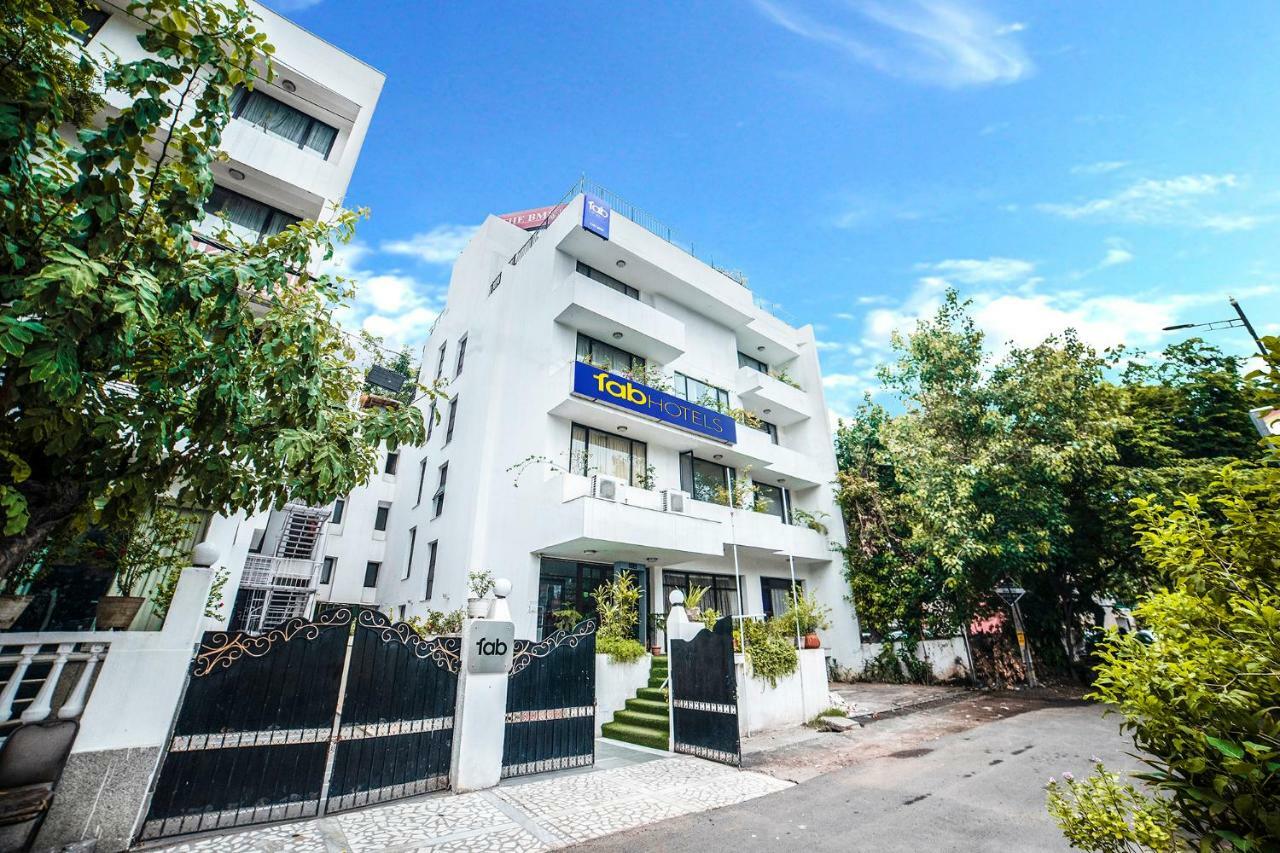 The Bmk Hotel Greater Kailash Делі Екстер'єр фото